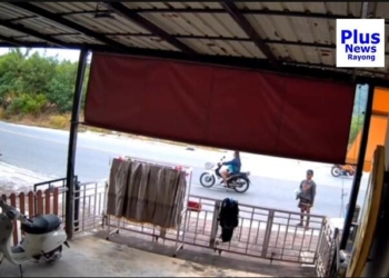 ระยอง กล้องจับชายปริศนาทำป้าว้าวุ่นขโมยกระเป๋าไป