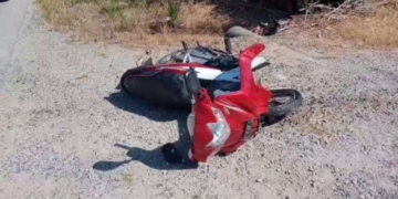 ระยอง สาวซิ่ง หลุดโค้งชนปิคอัพฟันหักเลือดท่วม