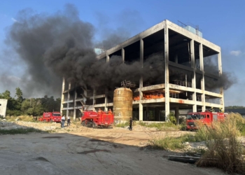 ระยอง ขโมยเหล็กจนเพลิงไหม้โรงงาน