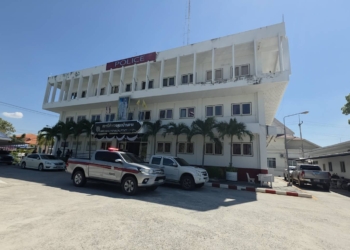 ระยอง แรงงานกัมพูชาพ้อหวังยุติสงคราม