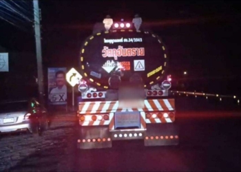 ระยอง 22ล้อเหยียบหัวเละลูกชายคลั่งสาวหมัดสางแค้น