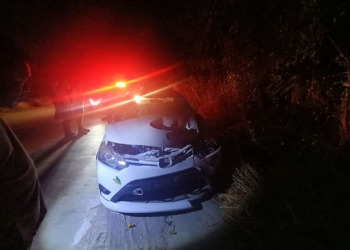 ระยอง ไล่ล่าเก๋งตีนผีชนคนตายแล้วหนี