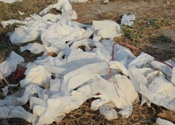 ระยอง ทิชชู่ปริศนาเกลื่อนถนนหวั่นติดเชื้อ