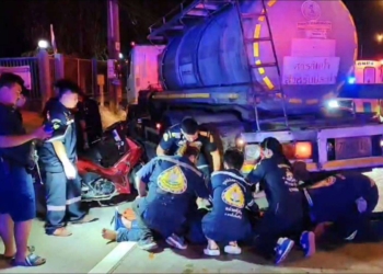 ระยอง หนุ่มแดนโรตีอัดท้ายสิบล้อร้องลั่น