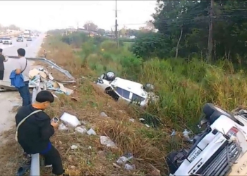 ระยอง อุทาหรณ์ออกซอยจนคว่ำกระจายคู่