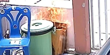 ​ ระยอง ดีดบุหรี่ทำพิษเกือบสิ้นบ้าน