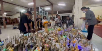 สวดผีหมู่-ก่อเจดีย์ทราย