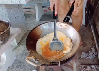 ระยอง ไหลเพชุ่มฉ่ำไปพร้อมไข่เจียว