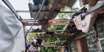 ระยอง ​ พายุเดียวพังทั้งซอย