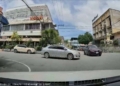 ระยอง เก๋งหักหลบBMWพุ่งชนร้านกาแฟ​หักหลบเก๋งข้ามแยก! สาวขับวีออสพุ่งชนร้านกาแฟกวาดเสาสื่อสารพังยับ เจ้าของบีเอ็มฯ หอบหลักฐานแจงแสดงความบริสุทธิ์ใจหวั่นดราม่า