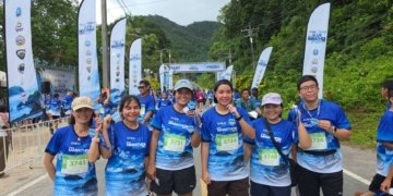 ตราด – สุดคึกคัก! ประชาชน นักเรียน และนักวิ่งจำนวนมาก ร่วมแข่งขัน Chang Island Blue Half Marathon 2026 by SAT ที่เกาะช้าง